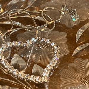 Heart crystal silver pendant necklace with crystal stud earrings